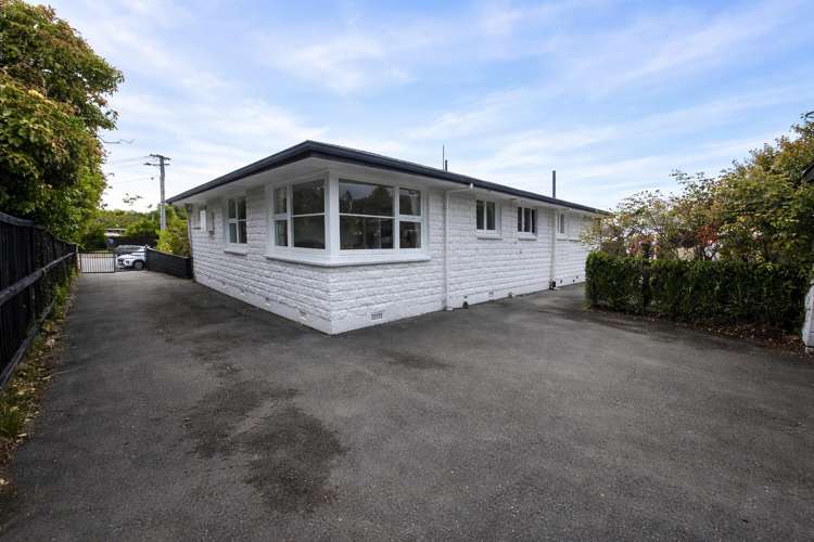 10 Lucienne Place Hillsborough_15