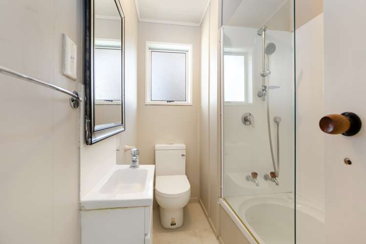 137 Burns Street Leamington_15