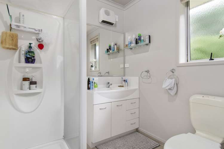 27 Galloway Crescent Pyes Pa_12