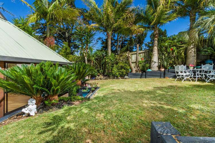 2/706 Beach Road Browns Bay_44