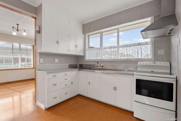 49 Yeovil Road Te Atatu Peninsula_13