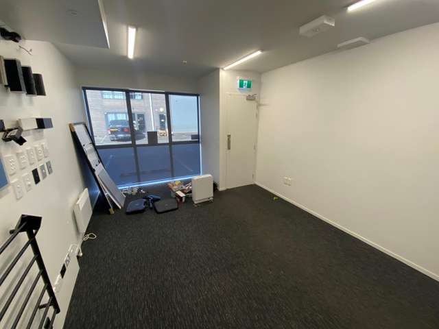 5/19 William Lewis Drive Sockburn_4