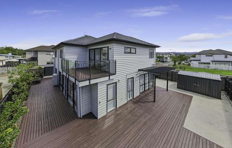9 Bordeaux Parade Te Atatu South_9