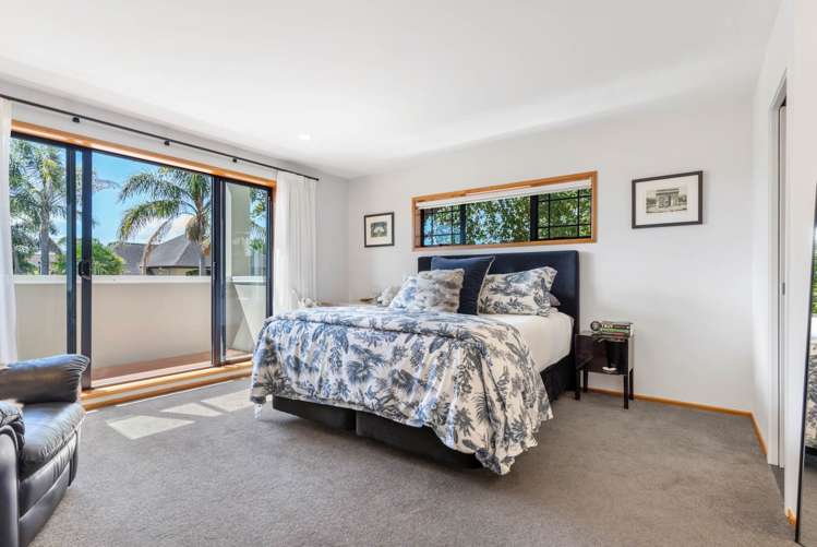 42 Oakwood Grove Eastern Beach_15