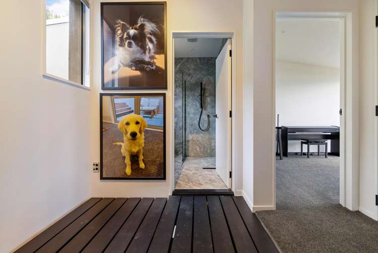 2B Vancouver Drive Queenstown_15