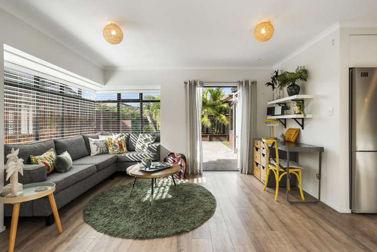 11 Huntaway Lane Te Atatu Peninsula_9