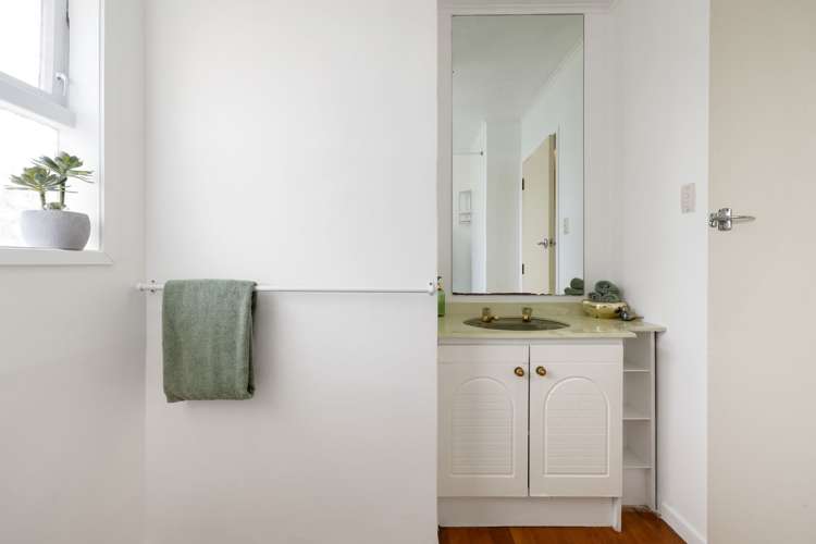 10 Pamela Place Deanwell_11