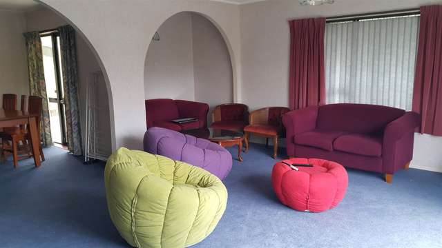 8 Mahuta Grove Northcote_2