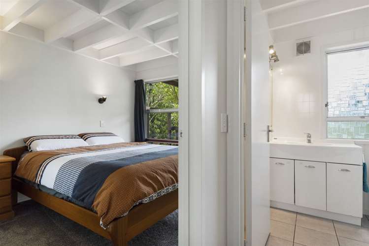 9/7 Balmain Road Birkenhead_13