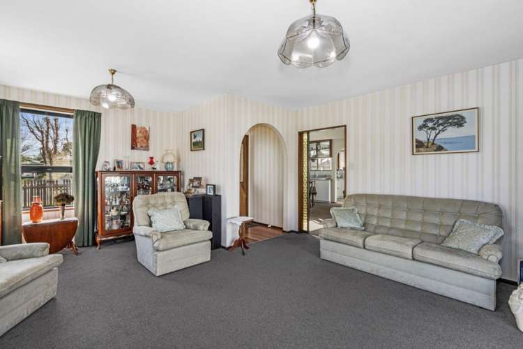 48 Coopers Road Dallington_3