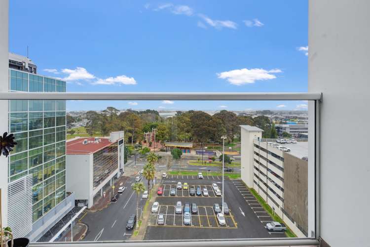 909/17 Osterley Way Manukau_7