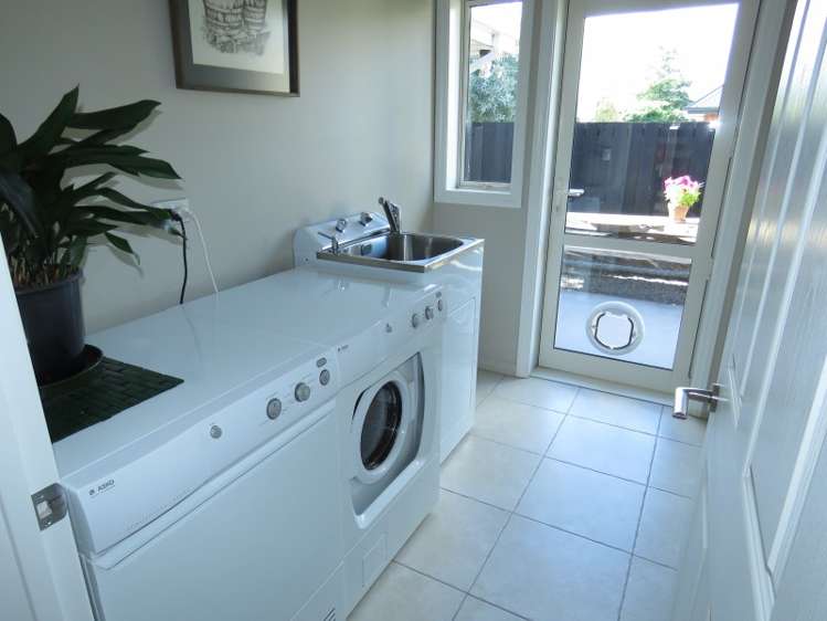 4 Westpark Close Allenton_12