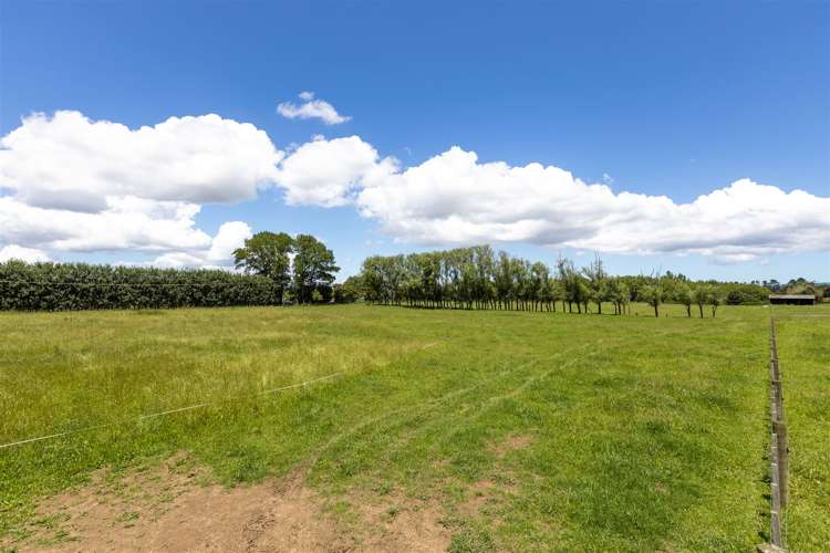 76 Riverland Road Kumeu_11