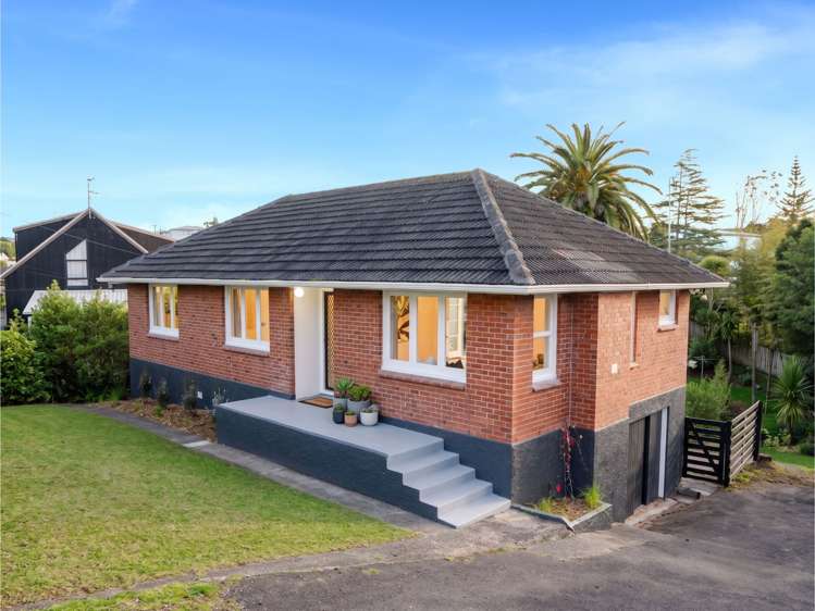 15 Hutchinson Avenue New Lynn_0