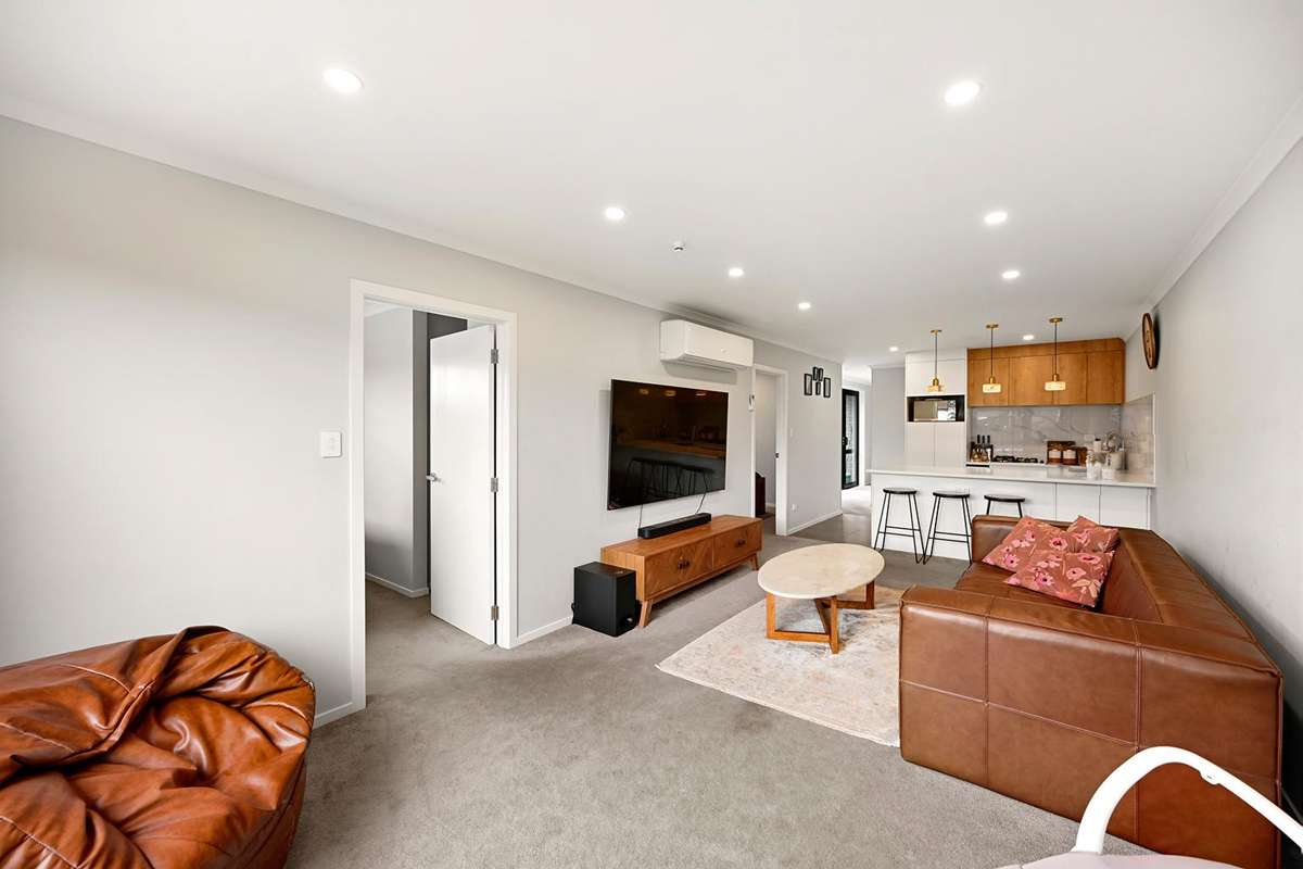 2/3 Tiro Place_2