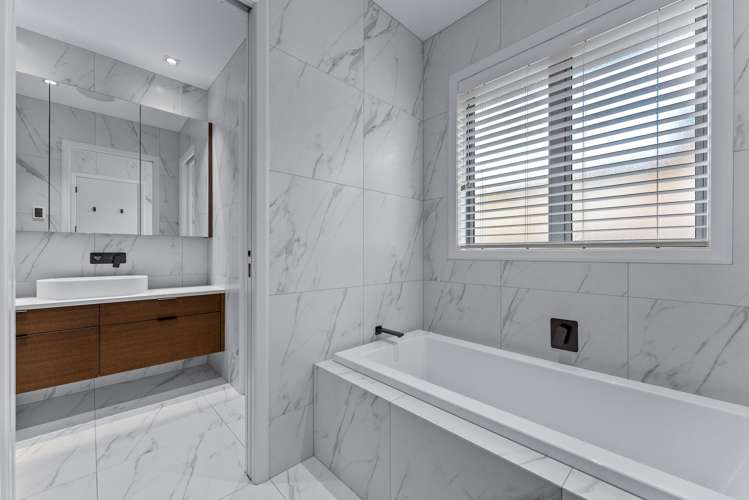 14 Lombardia Way Karaka_19