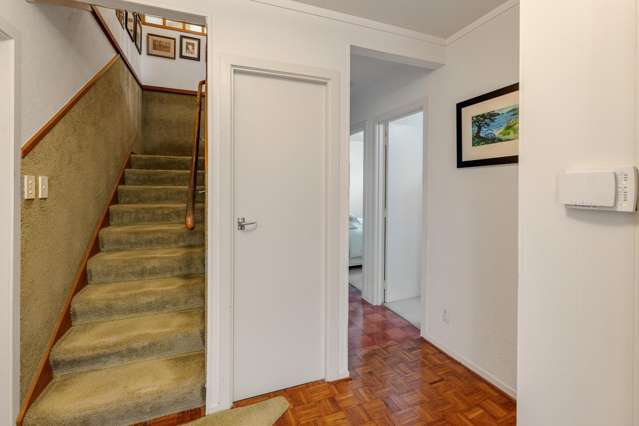 67 Beach Road Mellons Bay_4