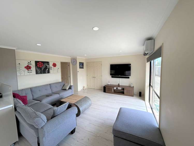 82 Tiverton Road New Windsor_3