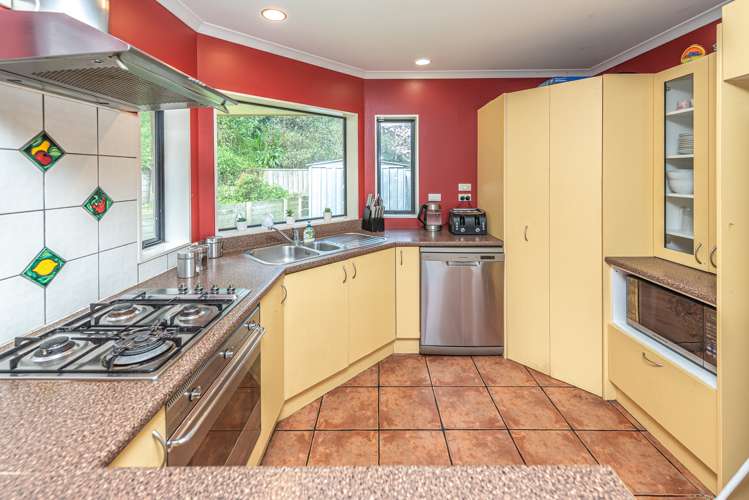 76 Peakes Road Springvale_6