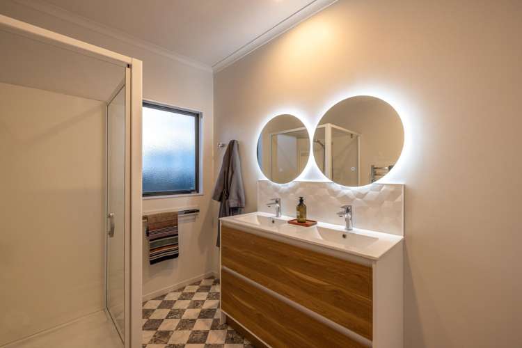 48 Burrell Road Oneroa_20