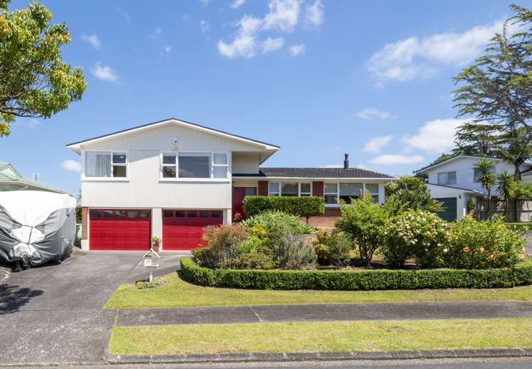 14 Baringa Place Botany Downs_24