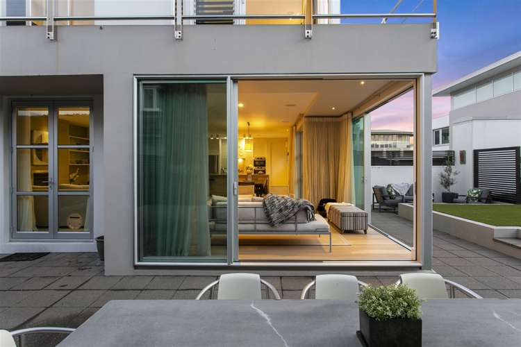 8/258 Hurstmere Road Takapuna_28