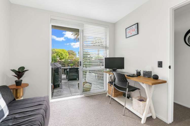 25/3 Riverside Road Orewa_12