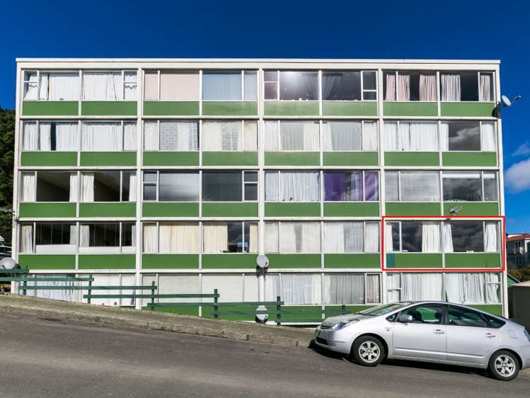 8/118 Russell Terrace Berhampore_9