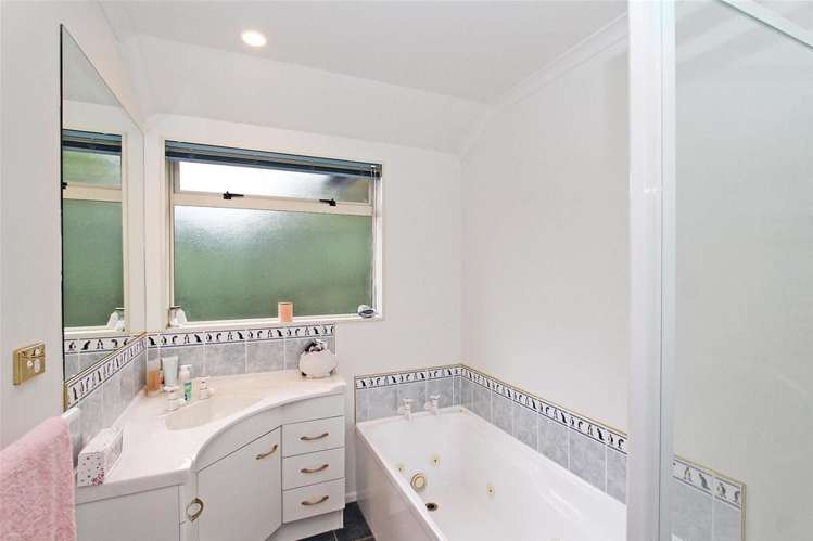 381 Suffolk Road Stoke_9