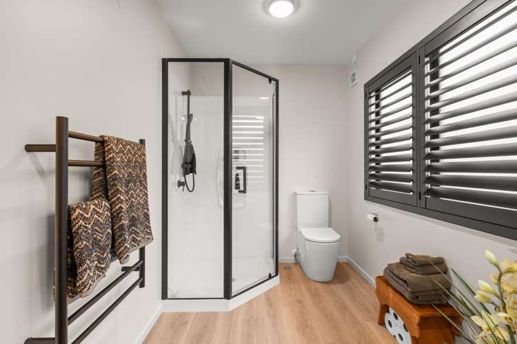 1/166 Rossall Street Merivale_14