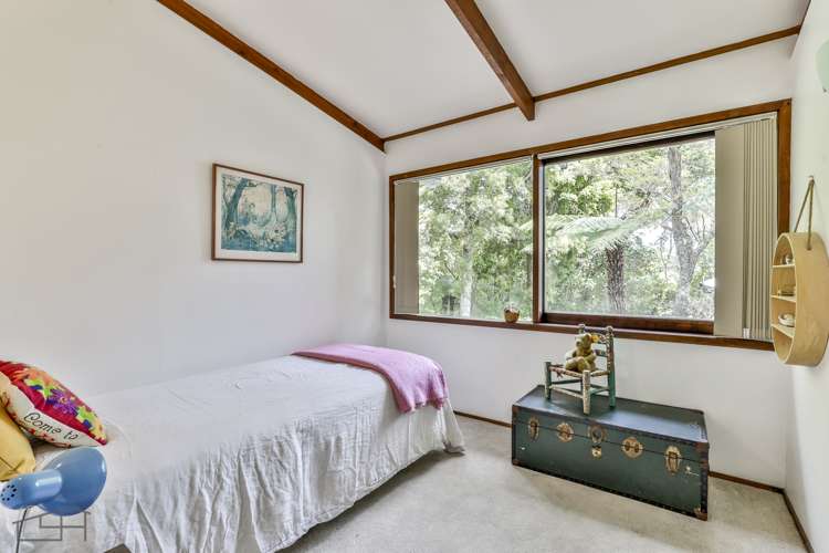 73 Woodfern Crescent Titirangi_13