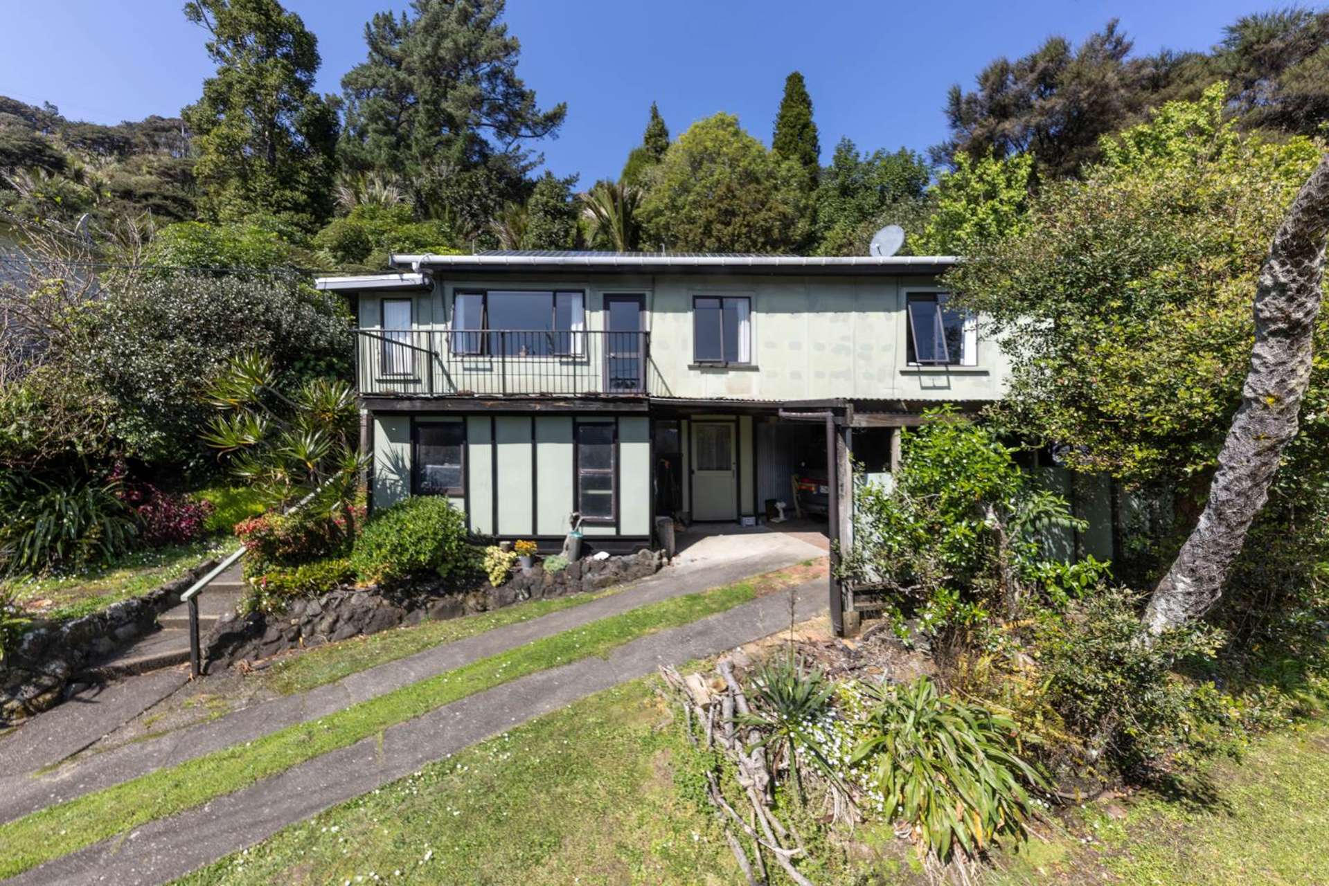 1093 Huia Road Huia_0