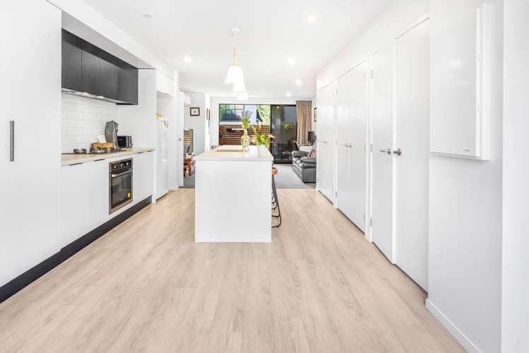 11/182 London Street Hamilton Central_21