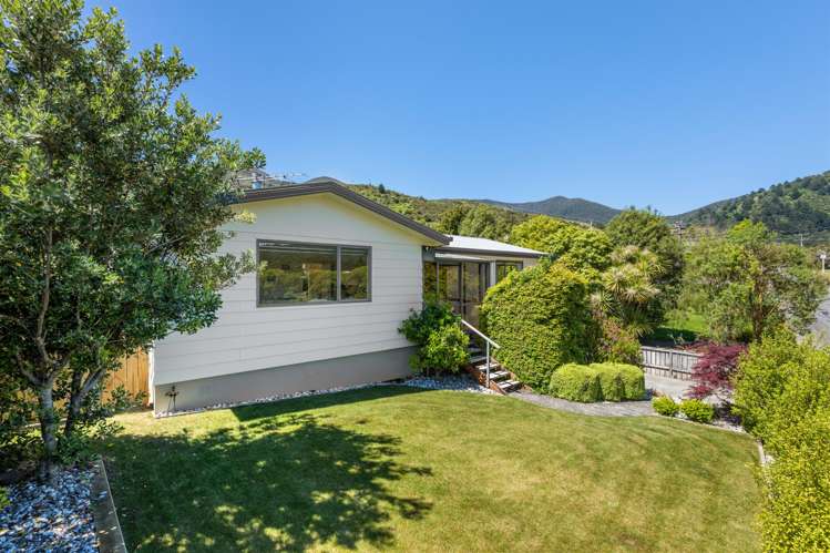 17 Boons Valley Road Waikawa_22