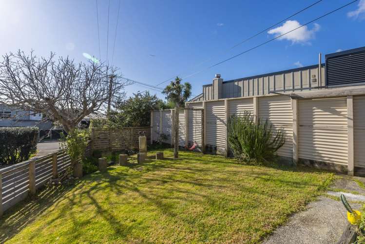 8 Eatwell Avenue Paraparaumu Beach_18