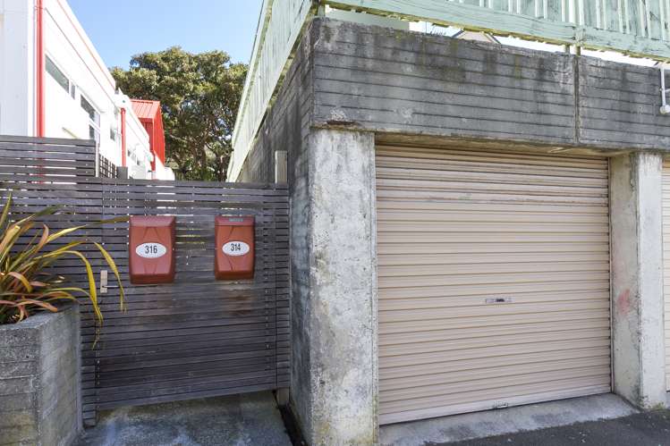 316 Mansfield Street Newtown_12