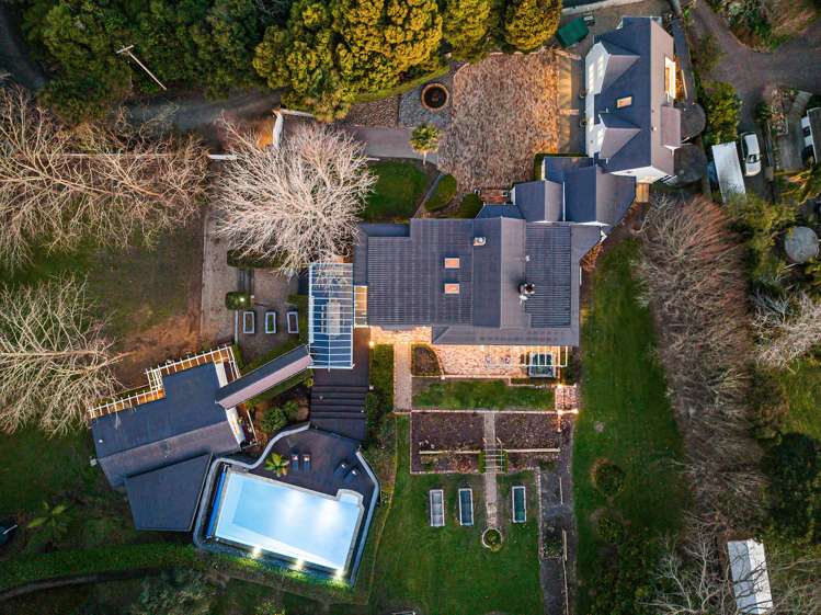 136 Attwood Road Paremoremo_18