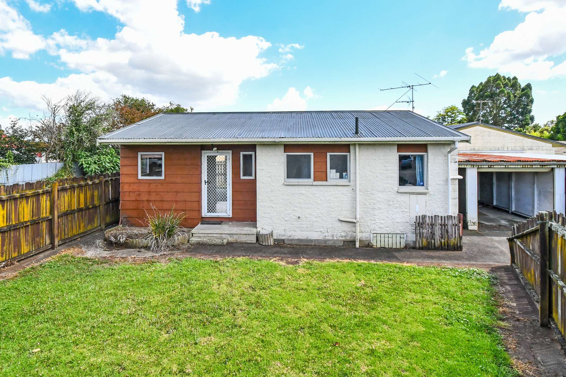 1/4 Thorn Place Papatoetoe_0