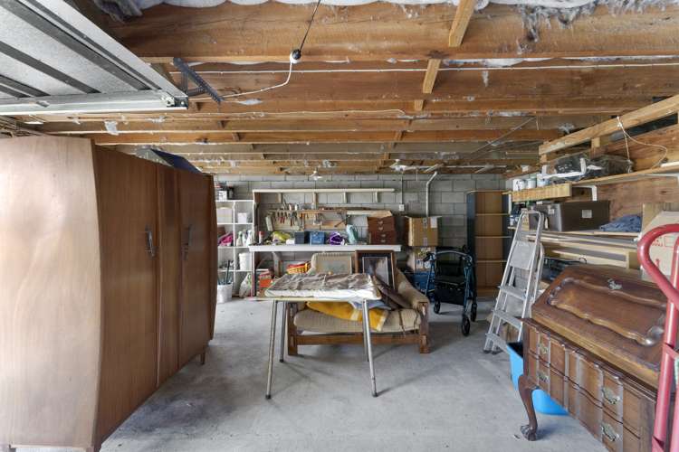 6 Newall Avenue Stoke_19