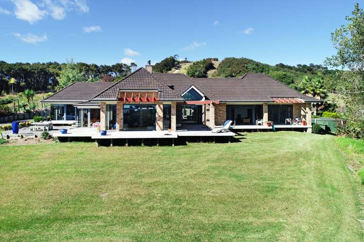 96 Awanui Rise Papakura_2