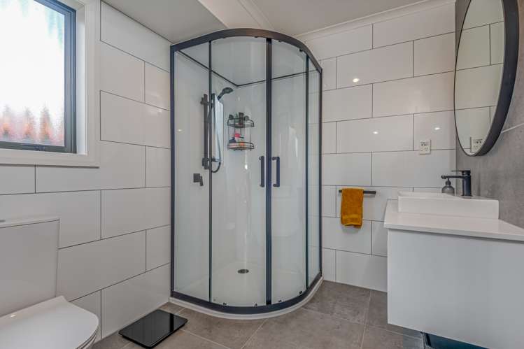 19 Strachan Way Highbury_6