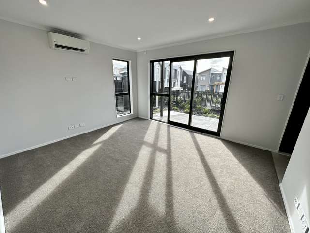 58 Clark Road Hobsonville_4