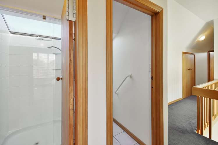 49b Regency Crescent Redwood_17