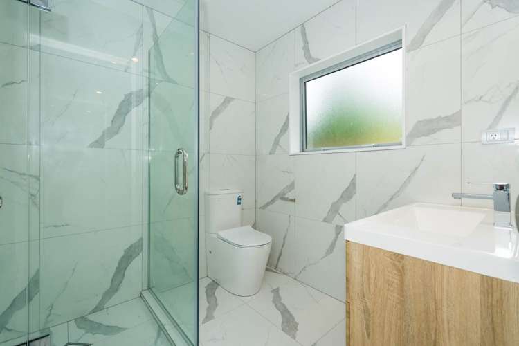 81 Lake Road Northcote_8