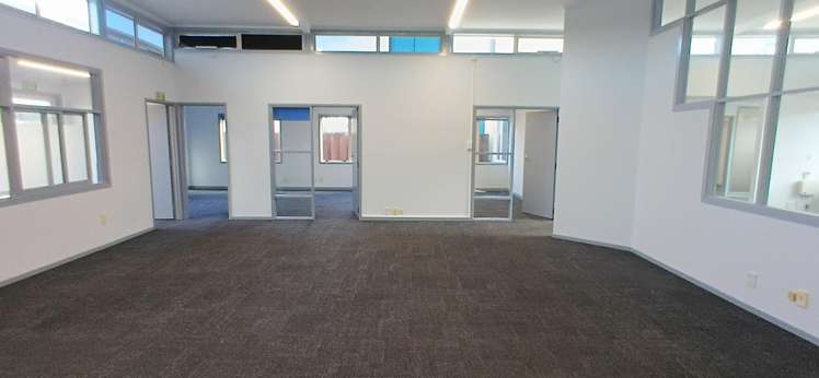 37 Taharoto Road Takapuna_15