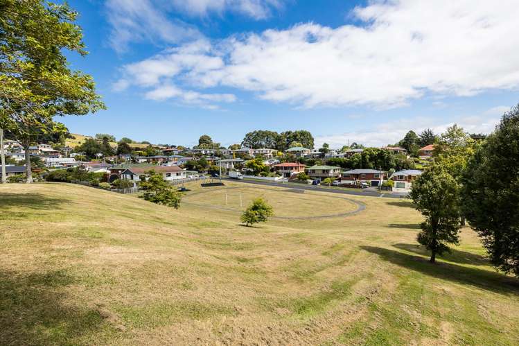 48 Elwyn Crescent Green Island_19