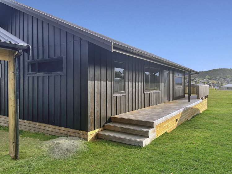 30 John Norrie Place Motuoapa_1