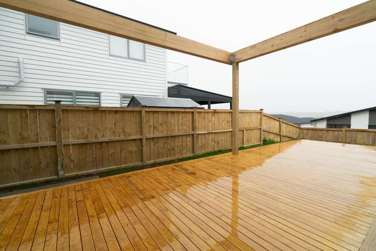 57 Michael Bosher Way Flat Bush_11