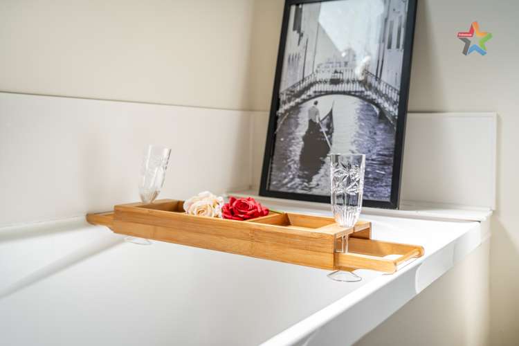 2/33 Hay Street Naenae_11