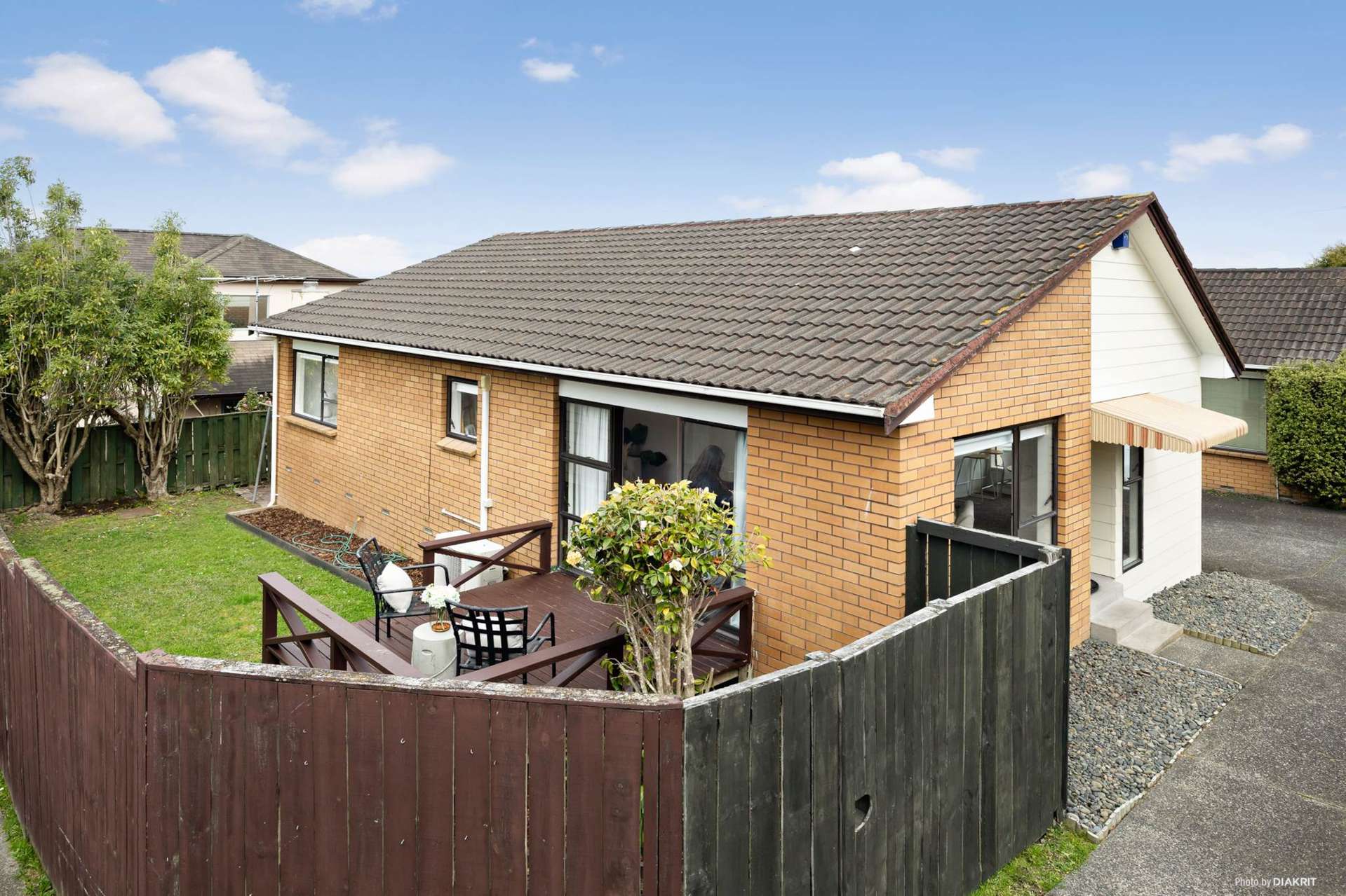 2/100 East Coast Road Forrest Hill_0